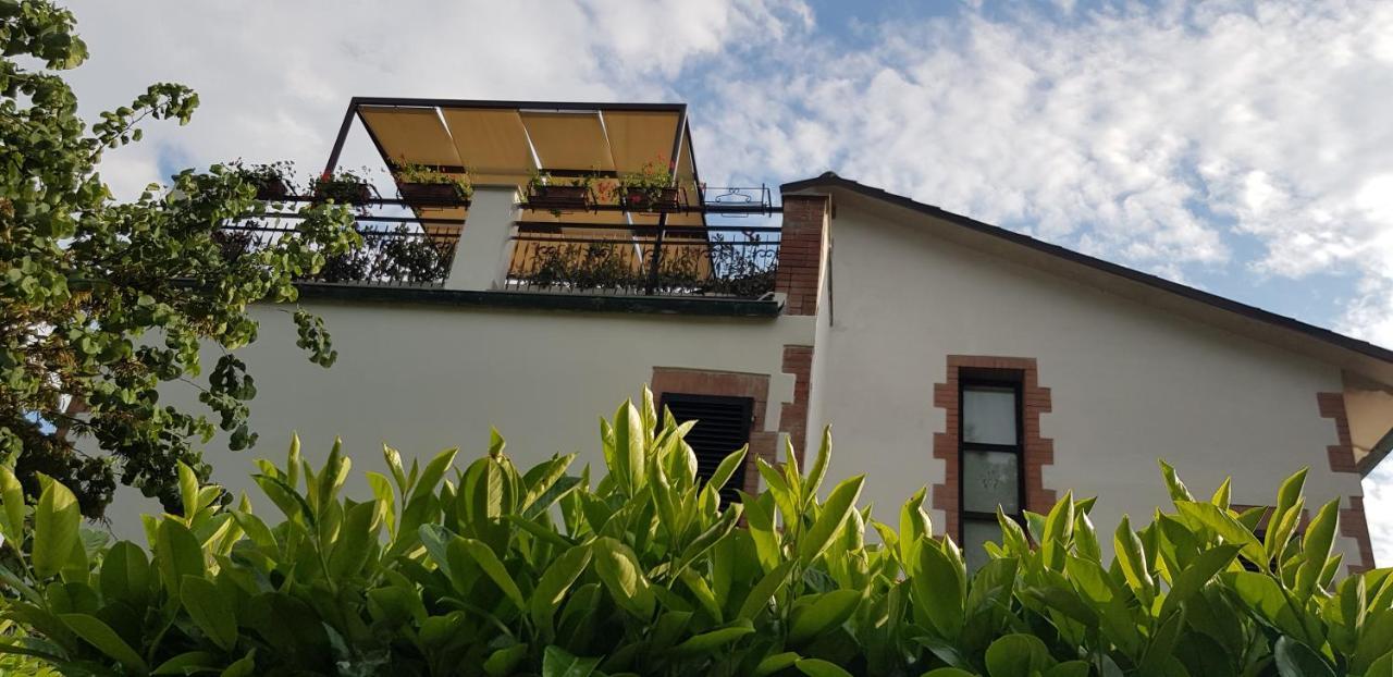 La Casa Di Gigliola Monticiano Exterior foto